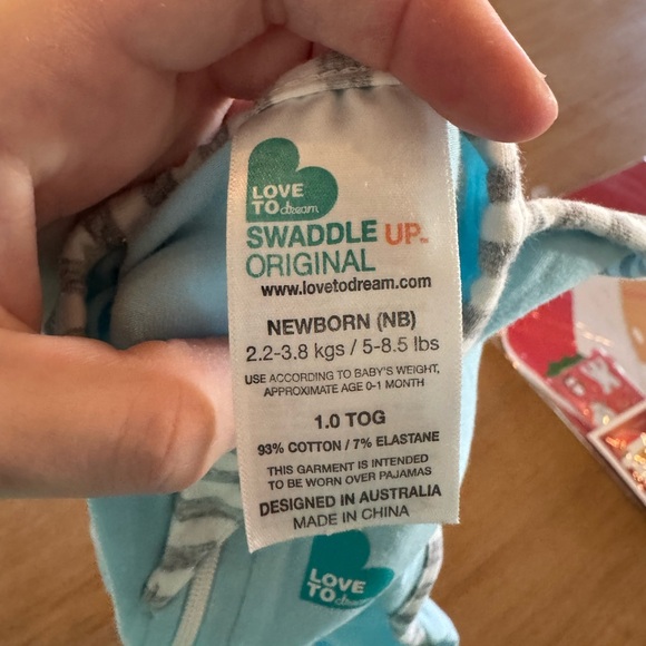 Love to Dream - Picture 2 of 2